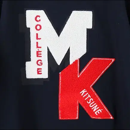 [메종키츠네] 맨투맨 COLLEGE PATCH (새상품)