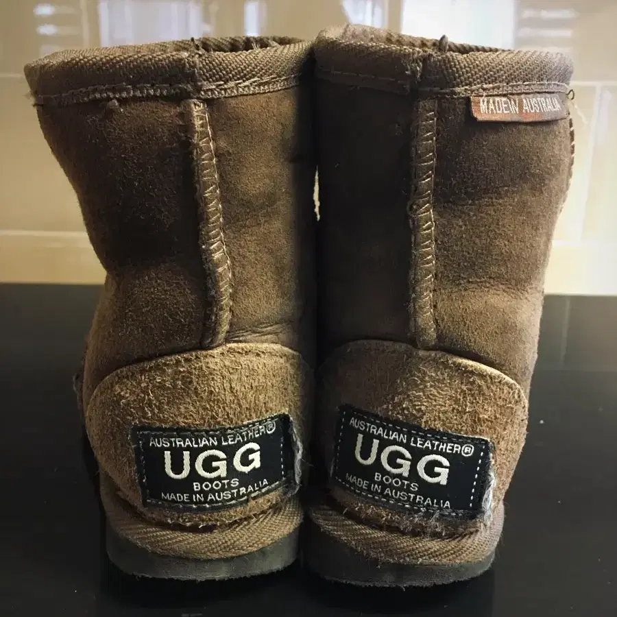 UGG 어그 180