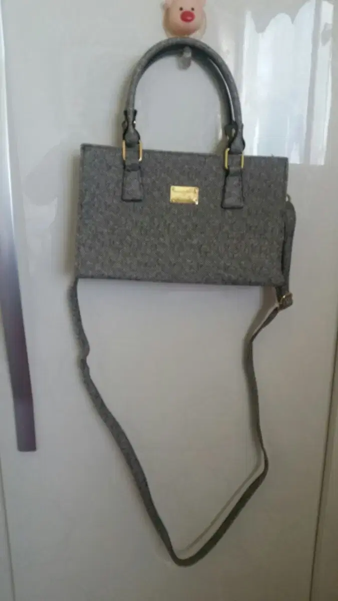 Women's domestic bags