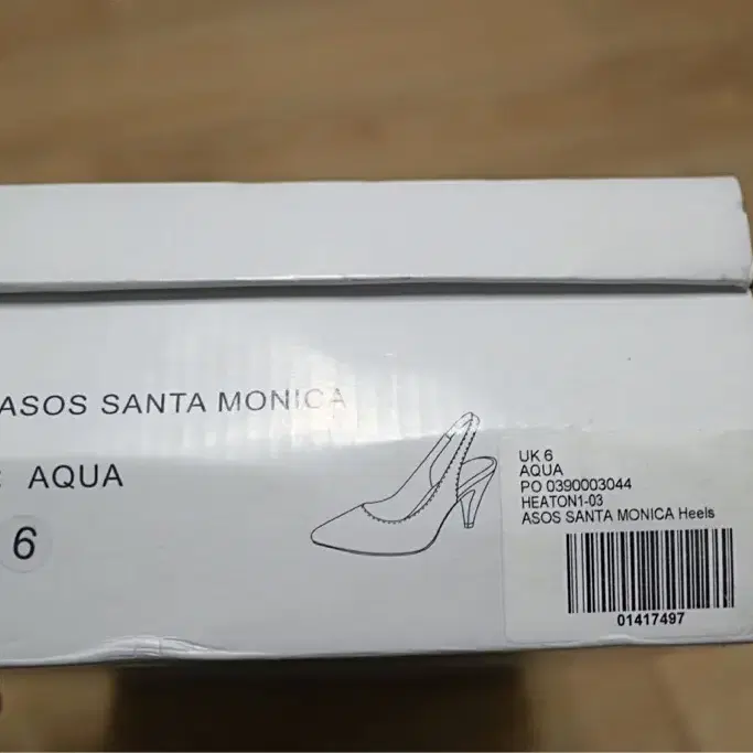 SANTA MONICA Heels. UK6. 250size