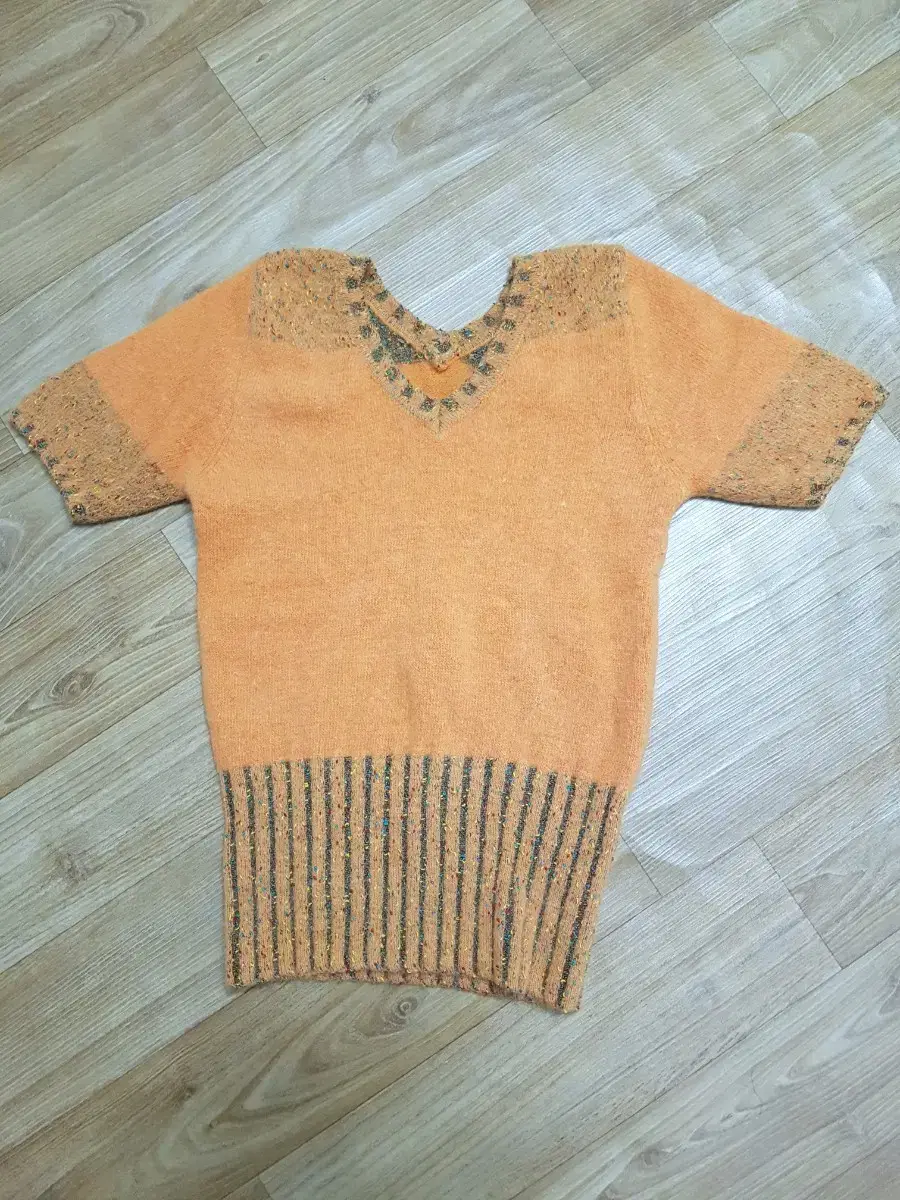 [55] 1x worn.wool80fronts.angora light orange 55size