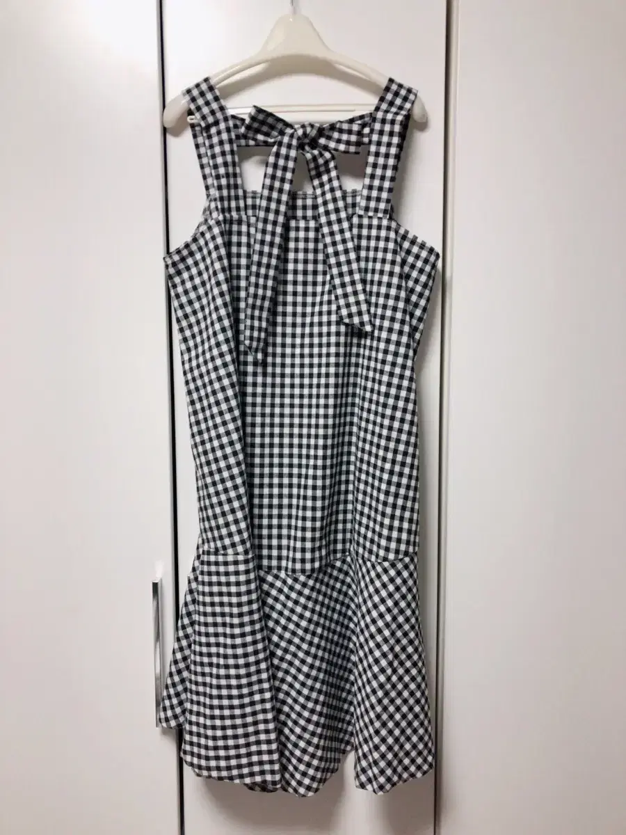 BACK BOW Houndstooth check frill ONEPIECE