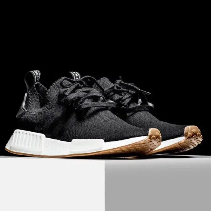 아디다스 NMD R1 검정 고무 아웃솔 Black Gum Sole