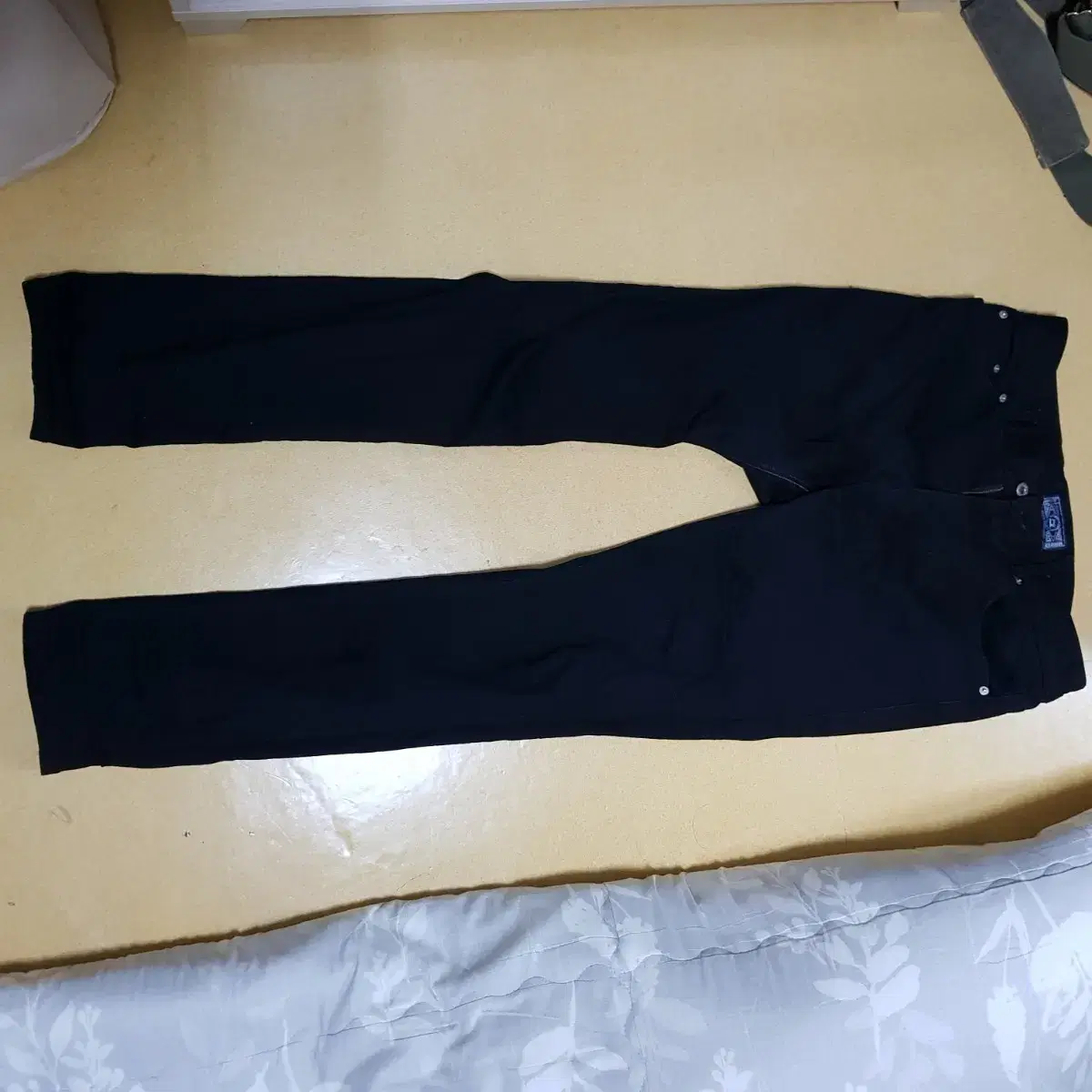 [32] 모디파이드 mans black denim