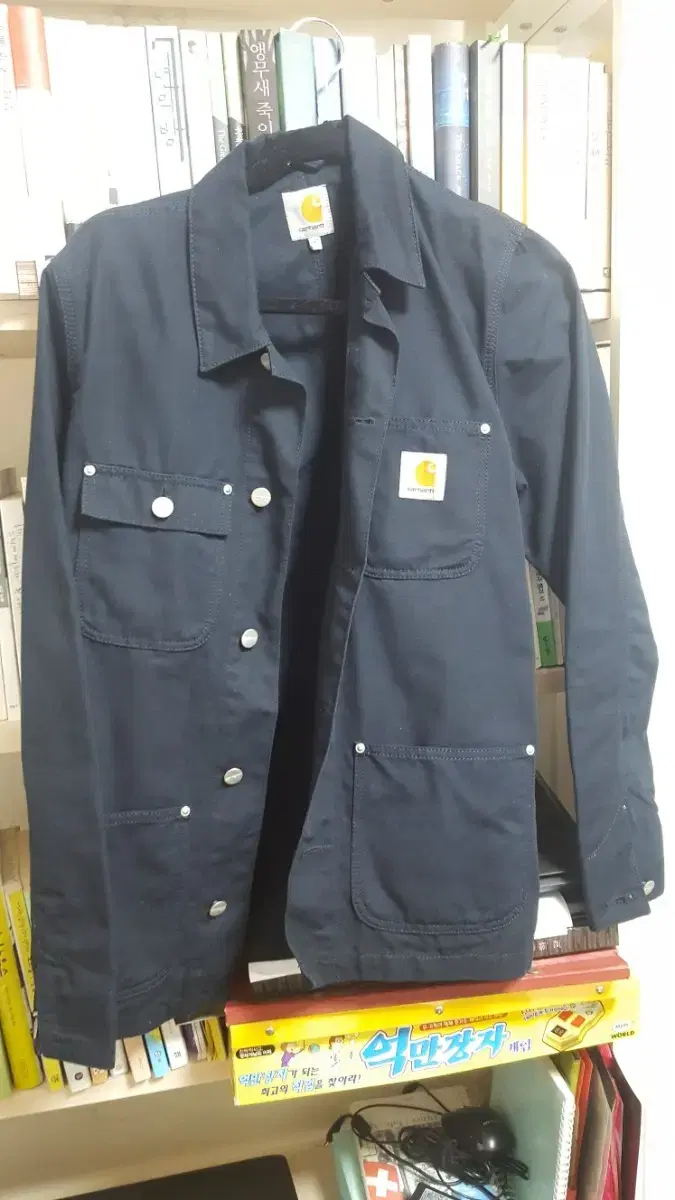 [M] Calhart w.i.p. Michigan jacket in excellent condition.