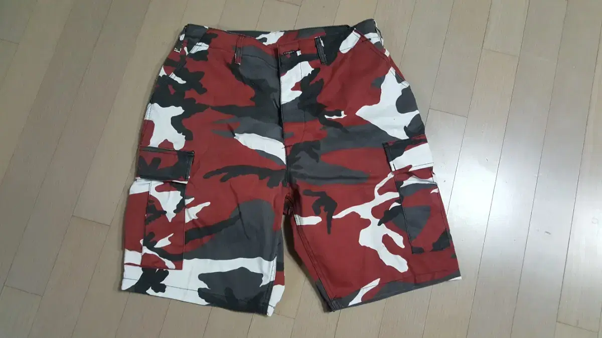 Price downRosco Camo Vahn Red Size M for 19000wonPam