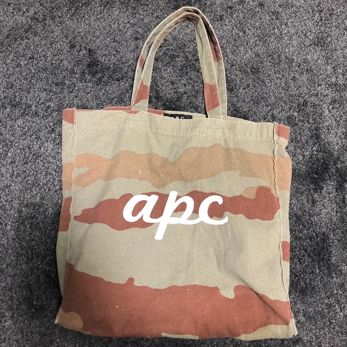 아페쎄 apc 에코백 카모