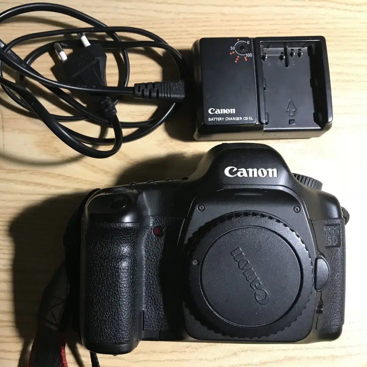 캐논 Canon EOS 5D + 8GB +충전기