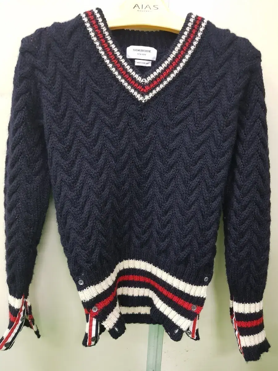 Tom Brown Cable V-Neck Knit Navy 1 size