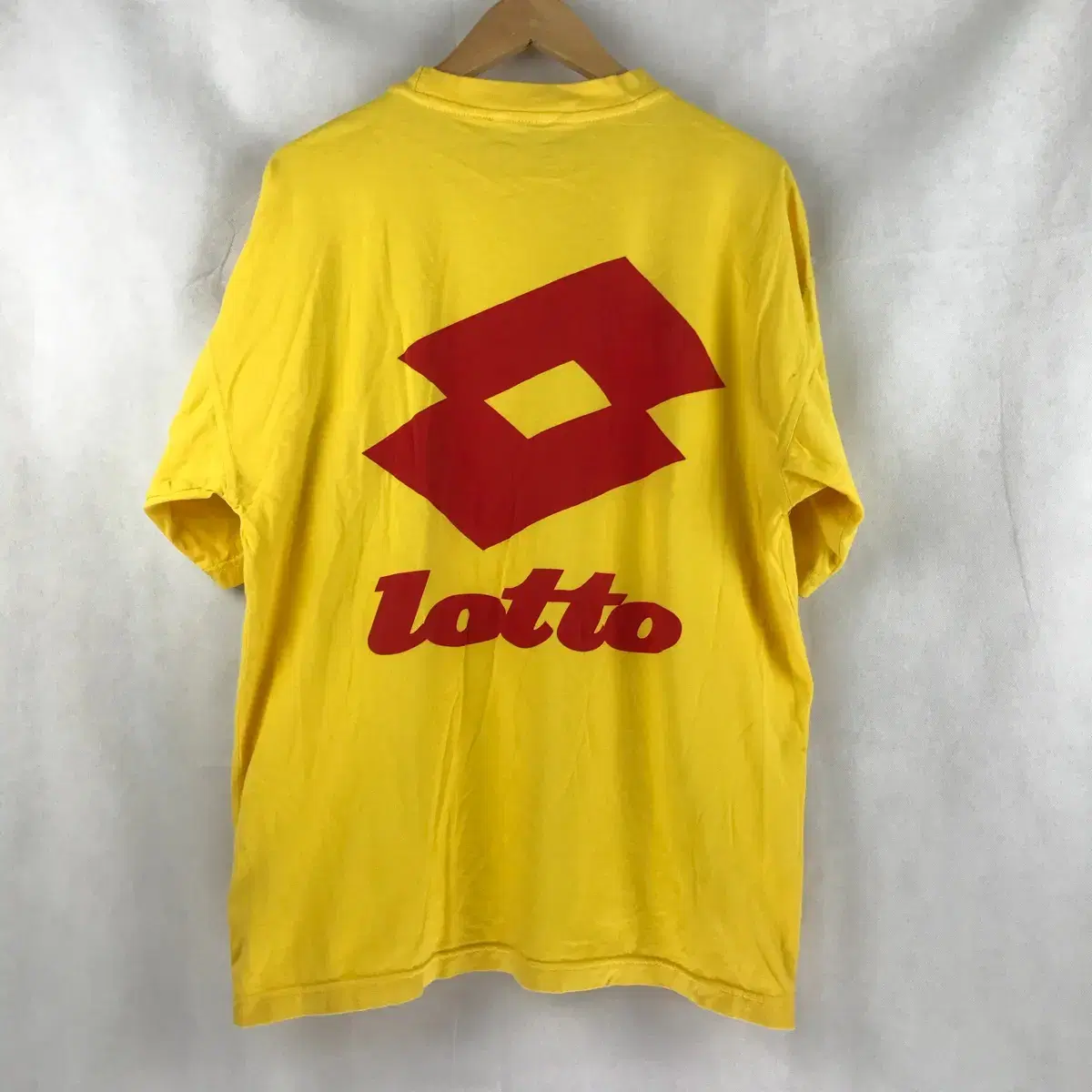 Lotto 로고 반팔티 L