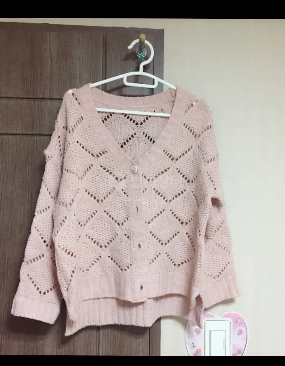 Bom pink pink cardigan Tax-free 7,000