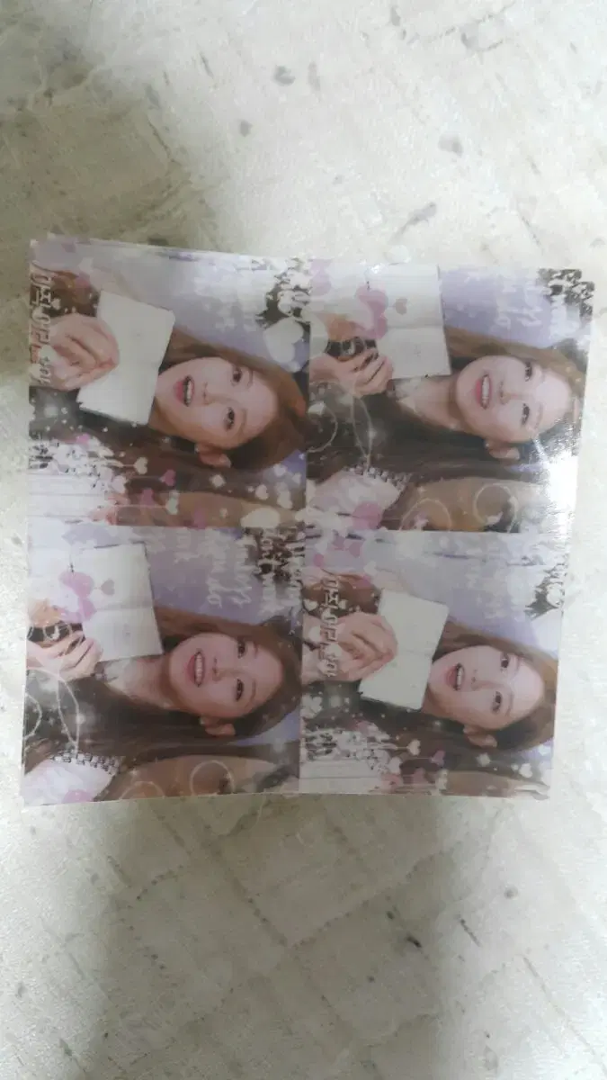 Jeong yein's "Lovely" 4-count board stickers.