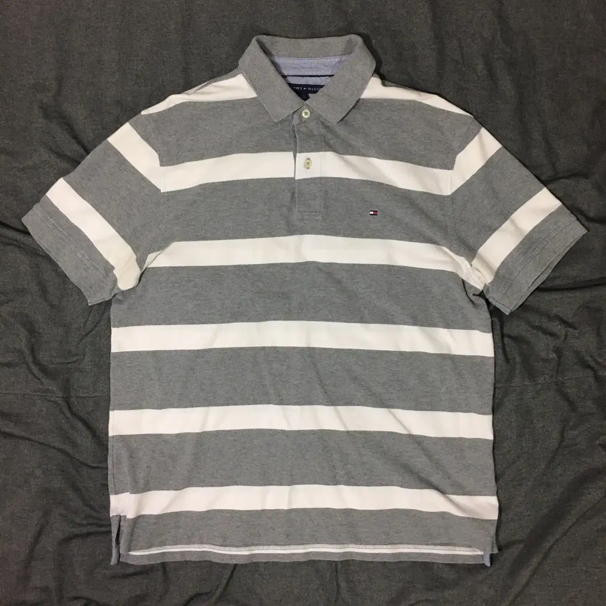 Tommy Hilfiger S/S 클래식 핏 폴로셔츠 Sz Large