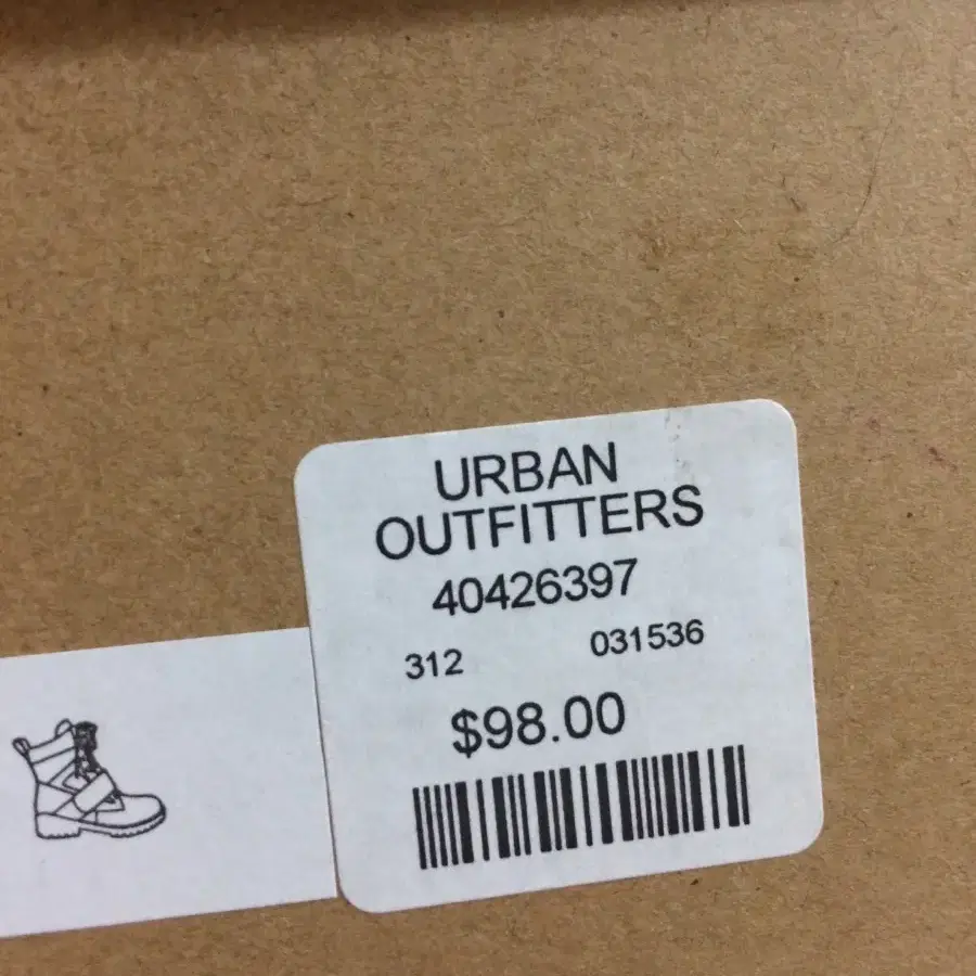 [새상품] UrbanOutfitters 블랙 워커 37(240)