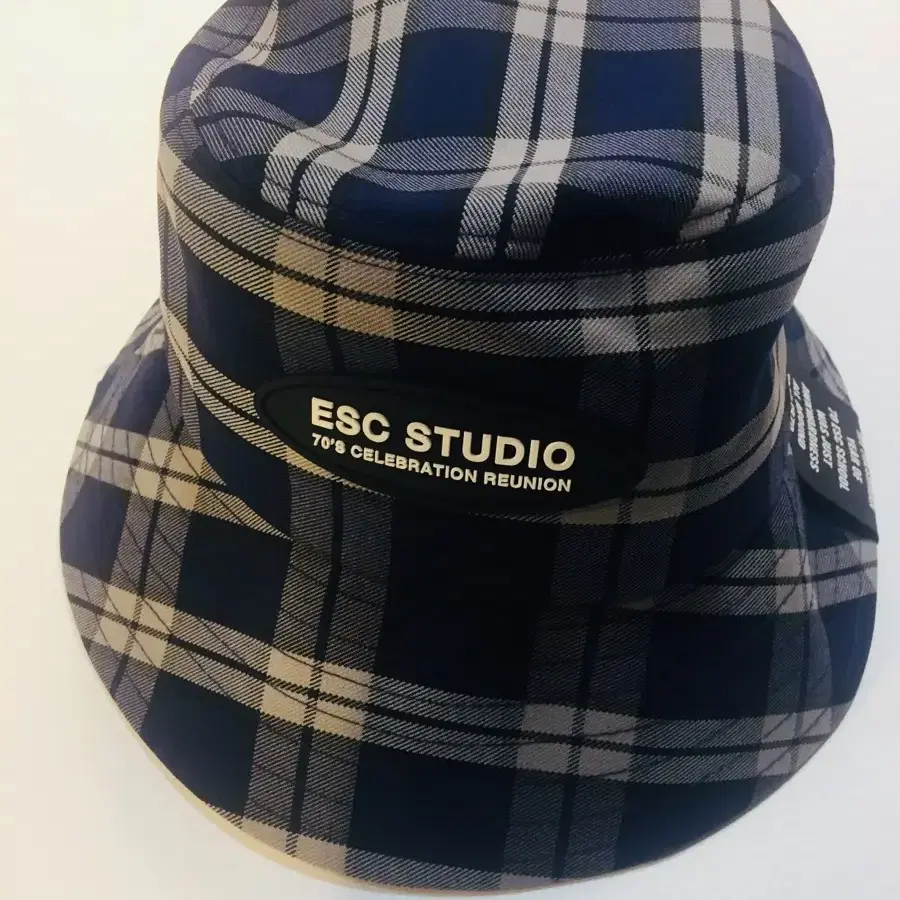 esc studio 체크 버킷햇