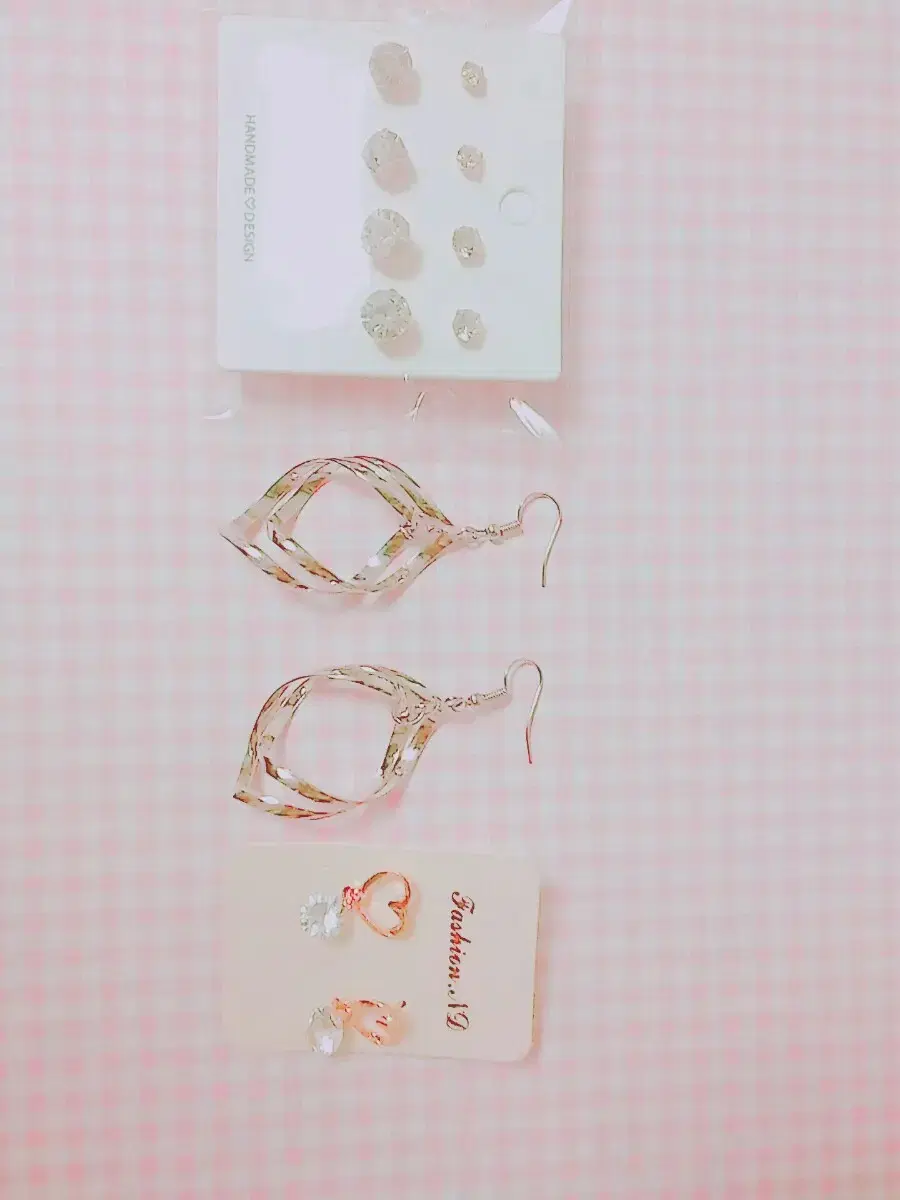 ♥ New earrings 1,900 won each ♥