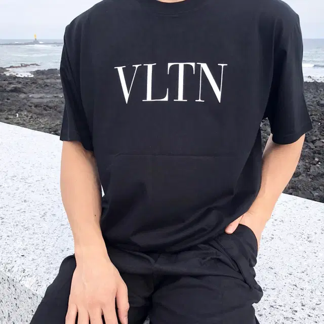 VLTN 반팔티셔츠 3color