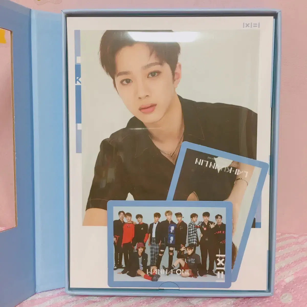 라이관린 워너원 데뷔 앨범 판매