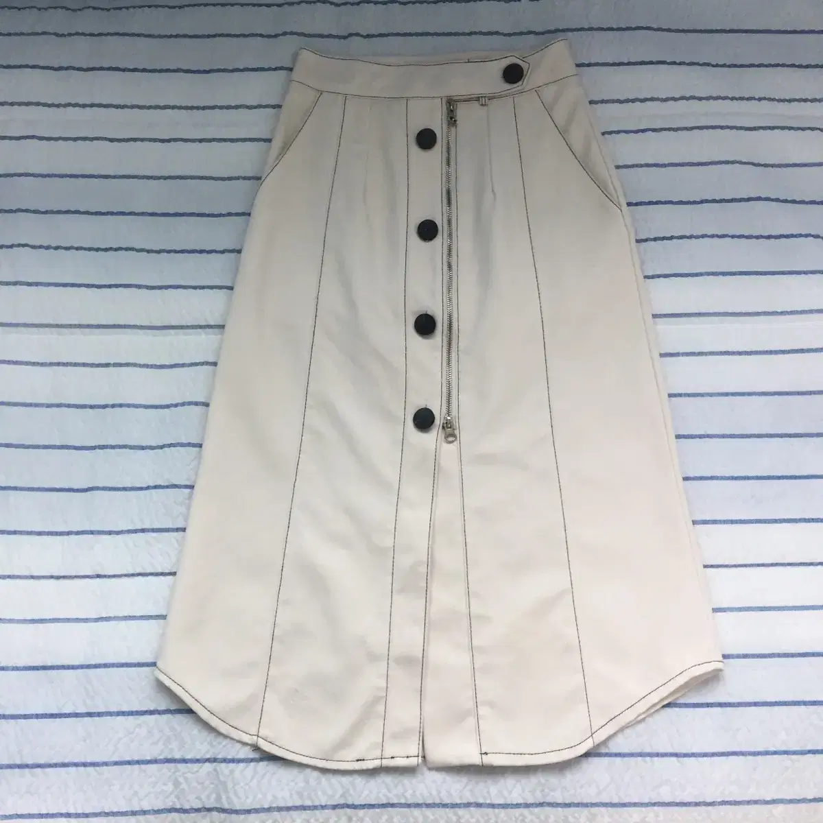 Button Long Skirt