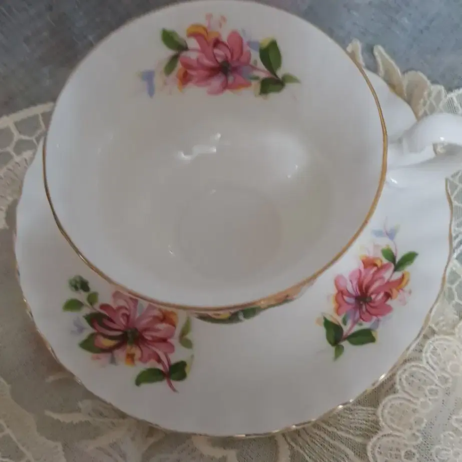 Royal Albert   series  찻잔