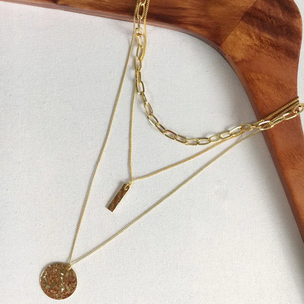 김나영 알리기에리 코인 3줄목걸이