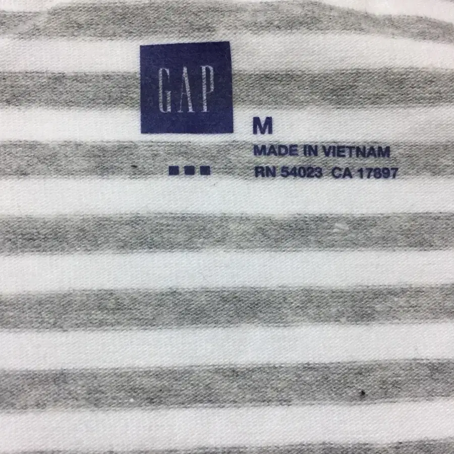 갭 gap 러플 나시