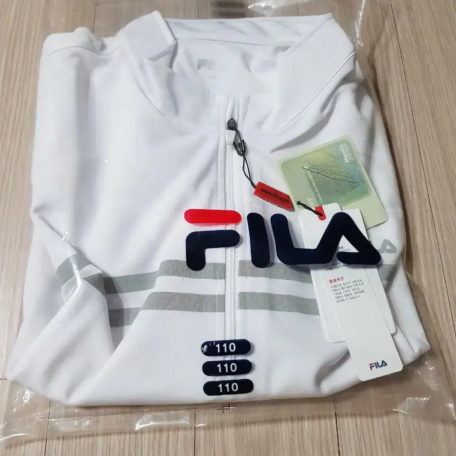 텍채새것 FILA 티, 휠라 반팔티,골프티 정가 79000원(교신x)