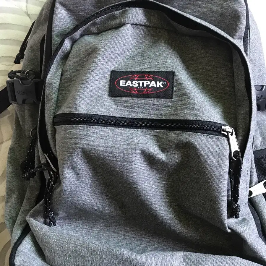 Eastpak 백팩