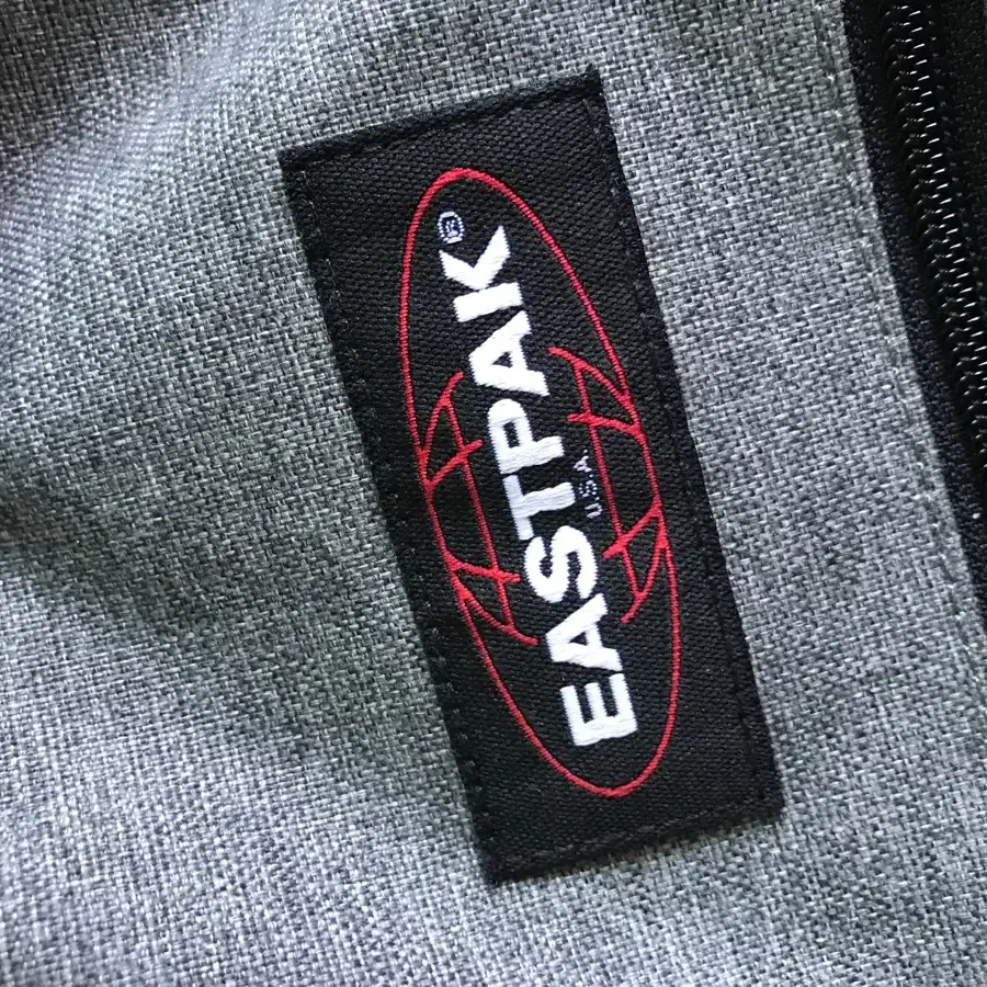 Eastpak 백팩