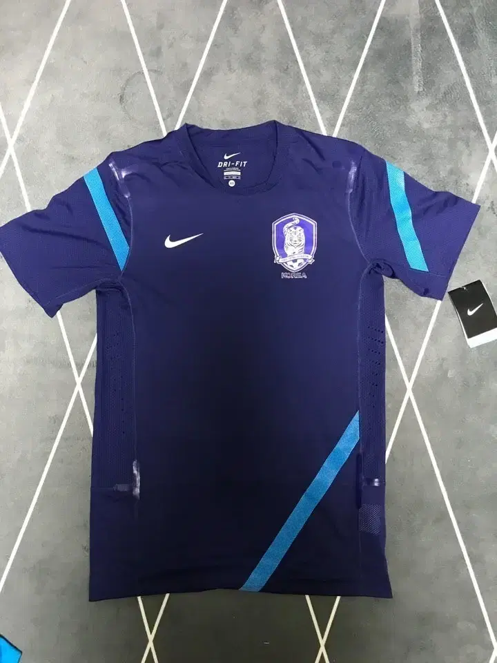 National Team Training Tops