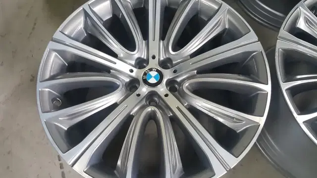 BMW 750 순정 20인치휠 중고 4개