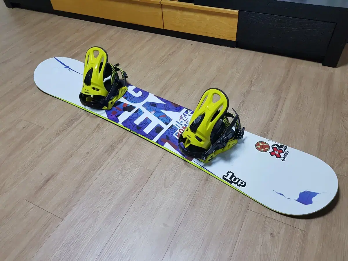 Snowboard 154 + binding