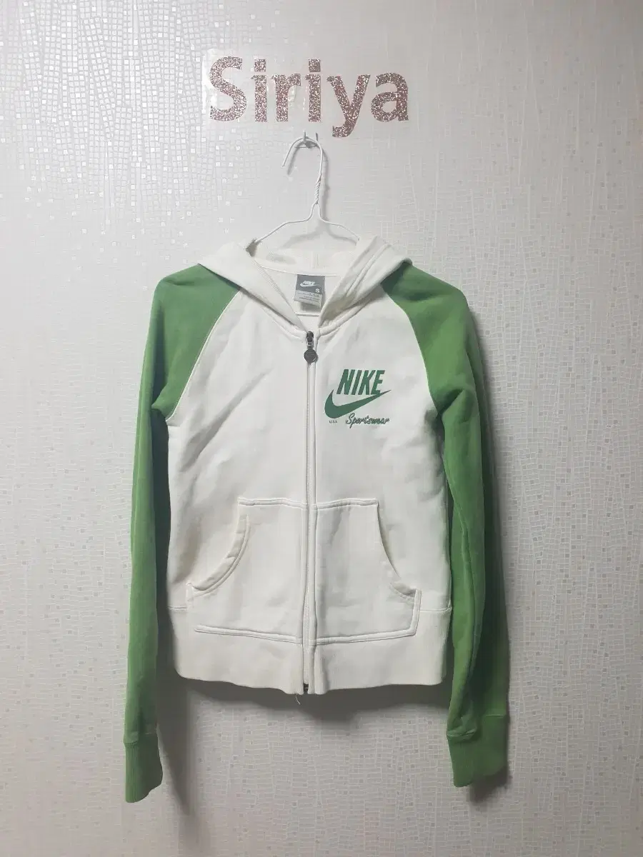 Nike hooded sweatshirt