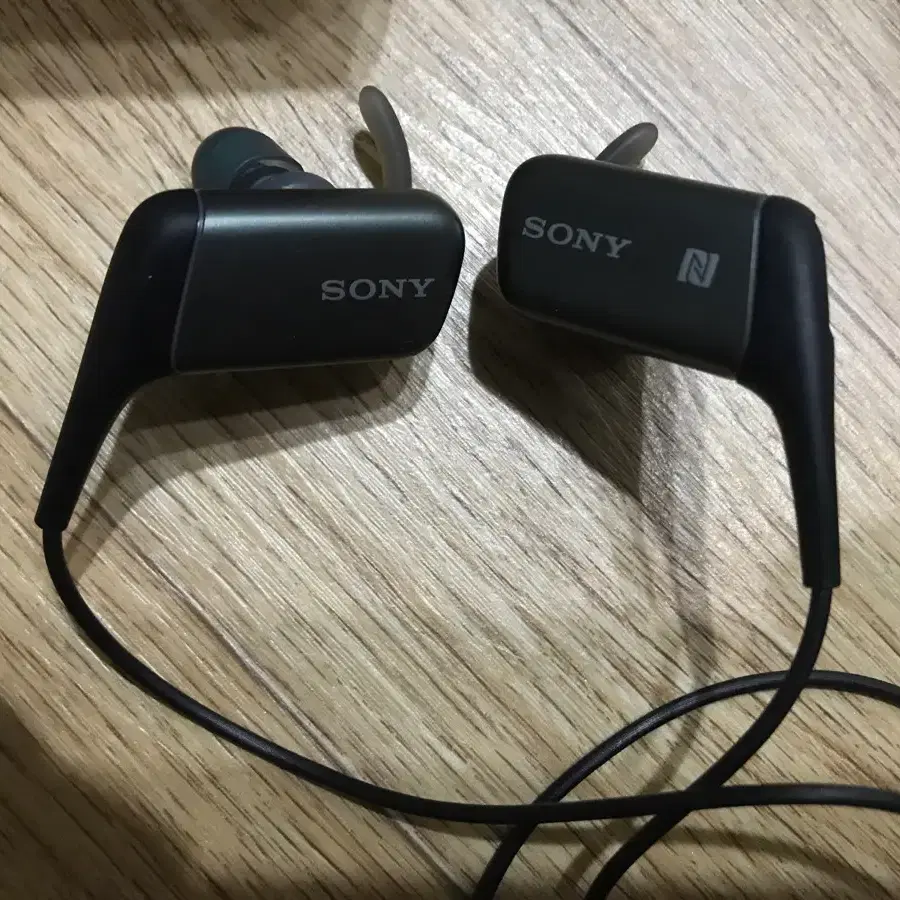 Sony MDR-AS600BT