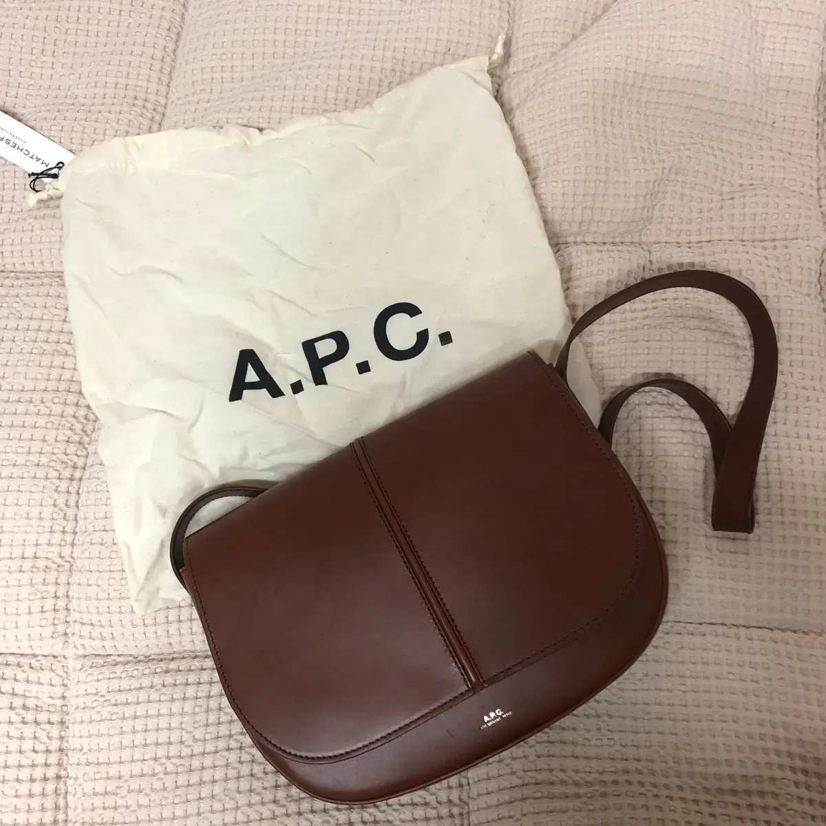 아페쎄 apc 넬리백