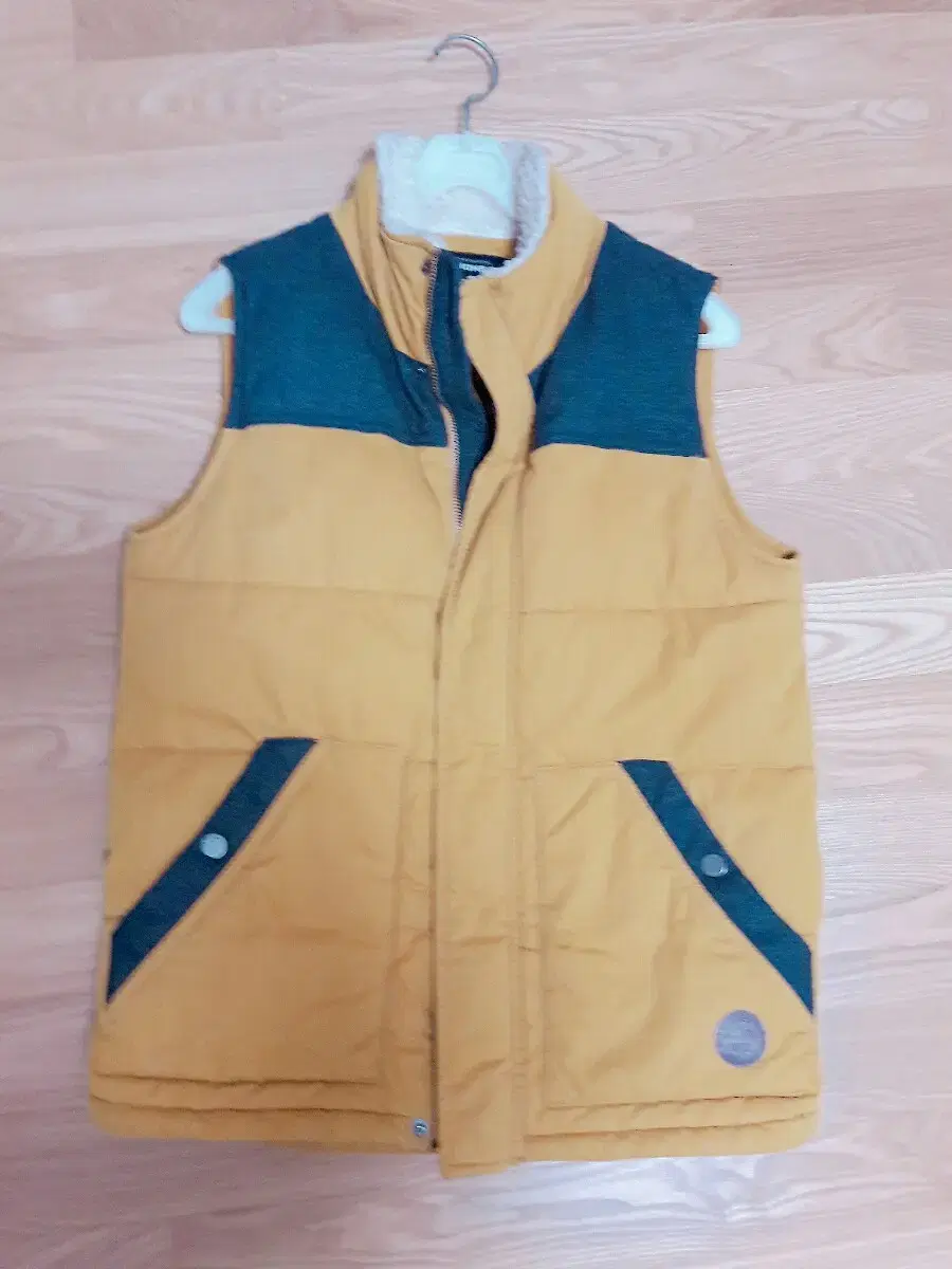 Dotom fleece padded vest / pocket brushed