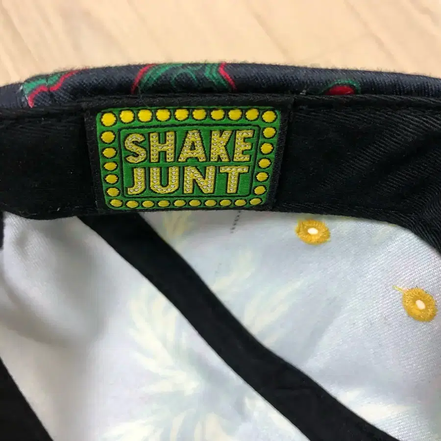 shakejunt 캠프캡