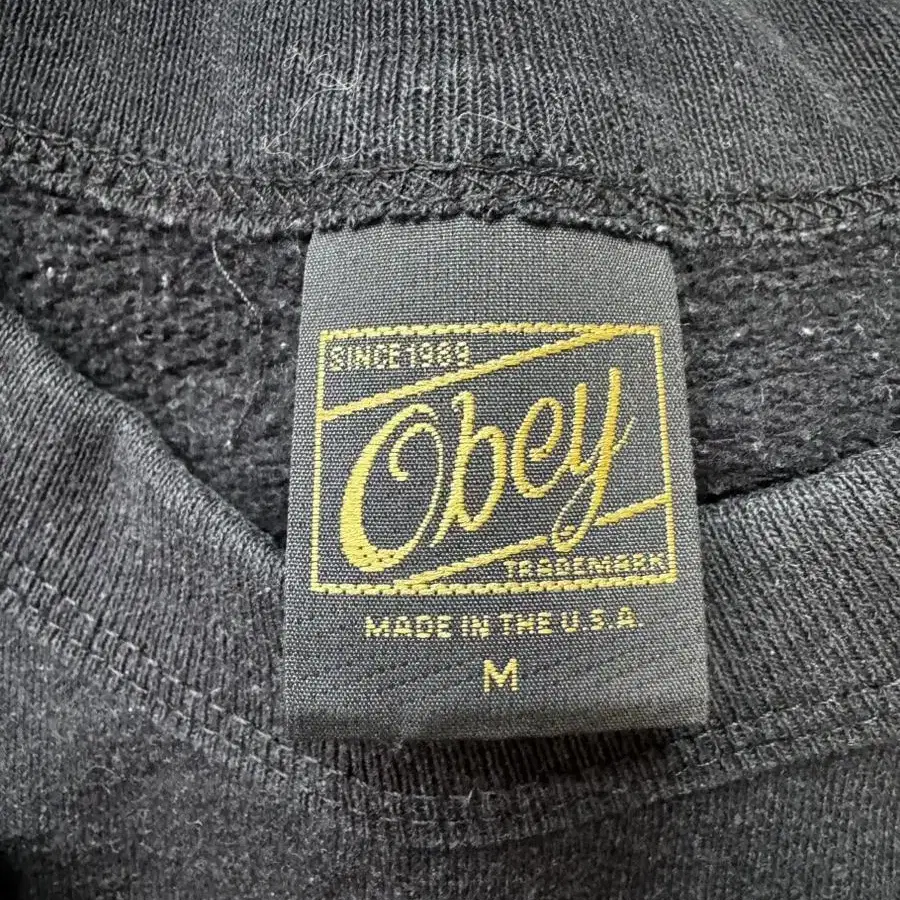 오베이 맨투맨 (OBEY M,L사이즈) 100사이즈