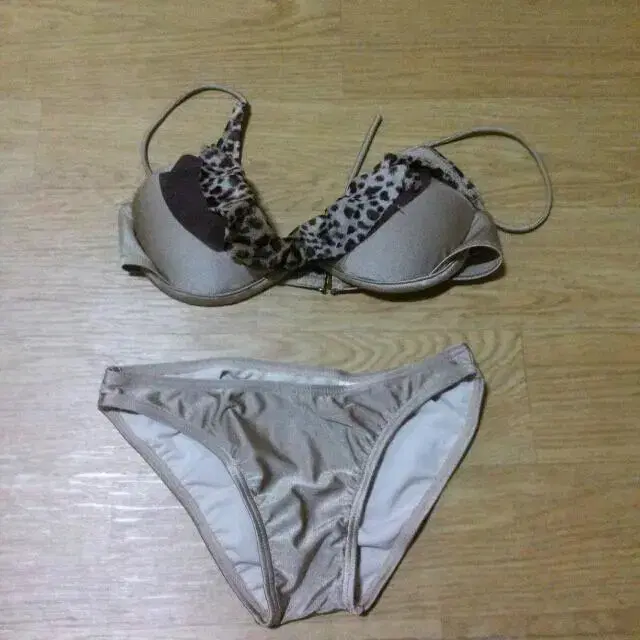 Bikini leopard print 3ps