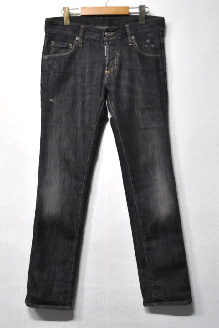 Dsquared/Men's Dirty Black Washing Slim Jeans (waist 30) Genuine