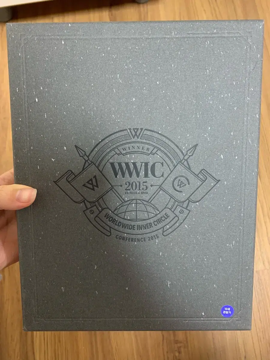 Winner WWIC DVD (autographed by Seunghun Lee photocard )