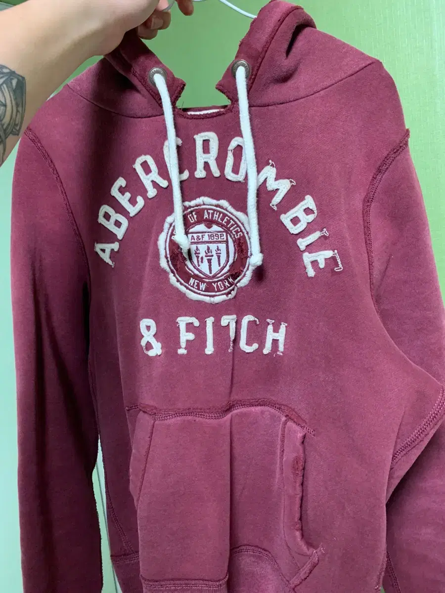 Abercrombie & Fitch Wine Color Hoodie [Quick sale]