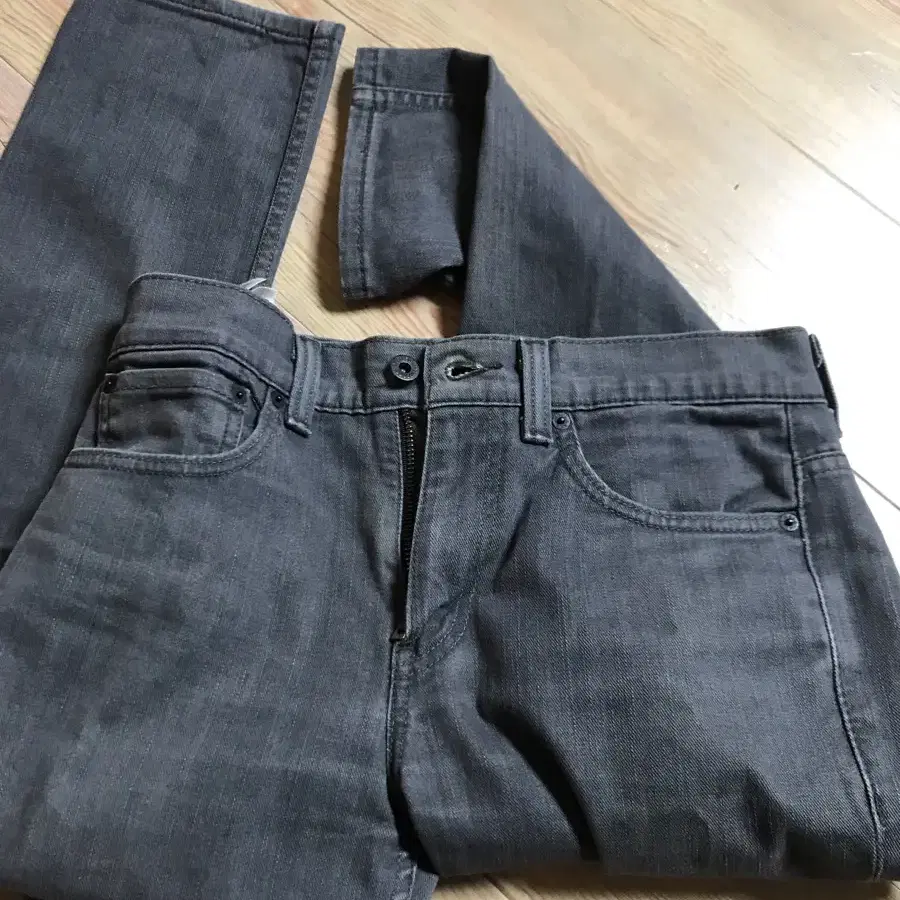 LEVIS 511 스키니핏 청바지