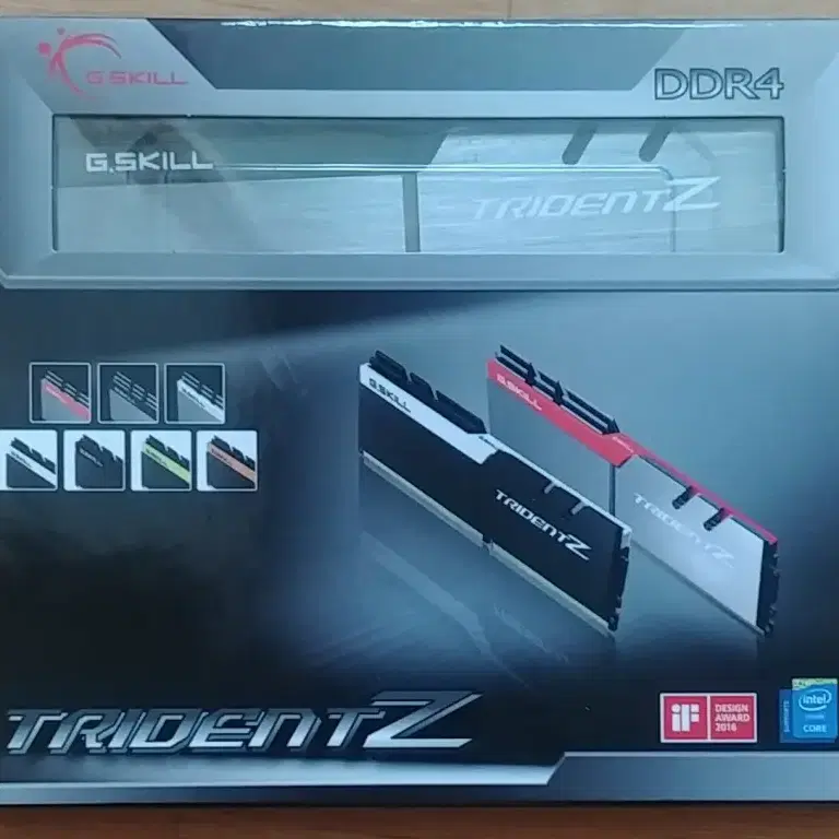 지스킬 DDR4 32GB CL16 F4-3200C16D-32GTZSK 팜