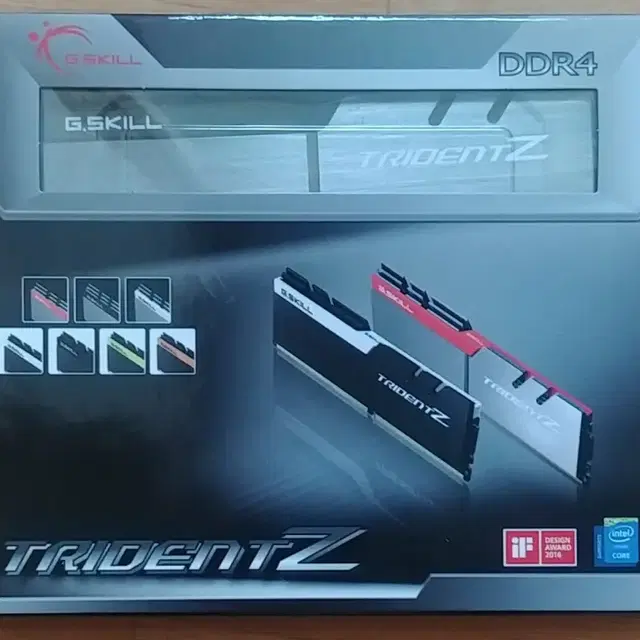 지스킬 DDR4 32GB CL16 F4-3200C16D-32GTZSK 팜