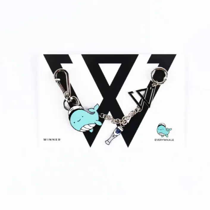 위너 고래 키링 (WHALE BAG CHARM)