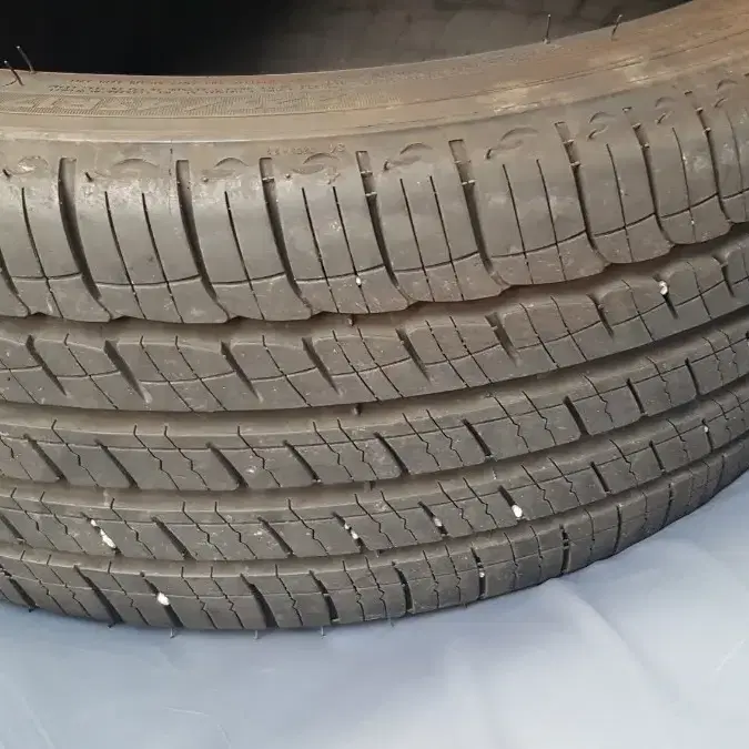 미쉐린 타이어 / 중고 / 1개 / 225/45R17