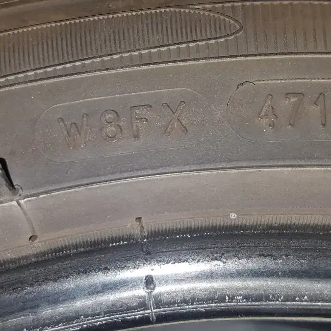 미쉐린 타이어 / 중고 / 1개 / 225/45R17