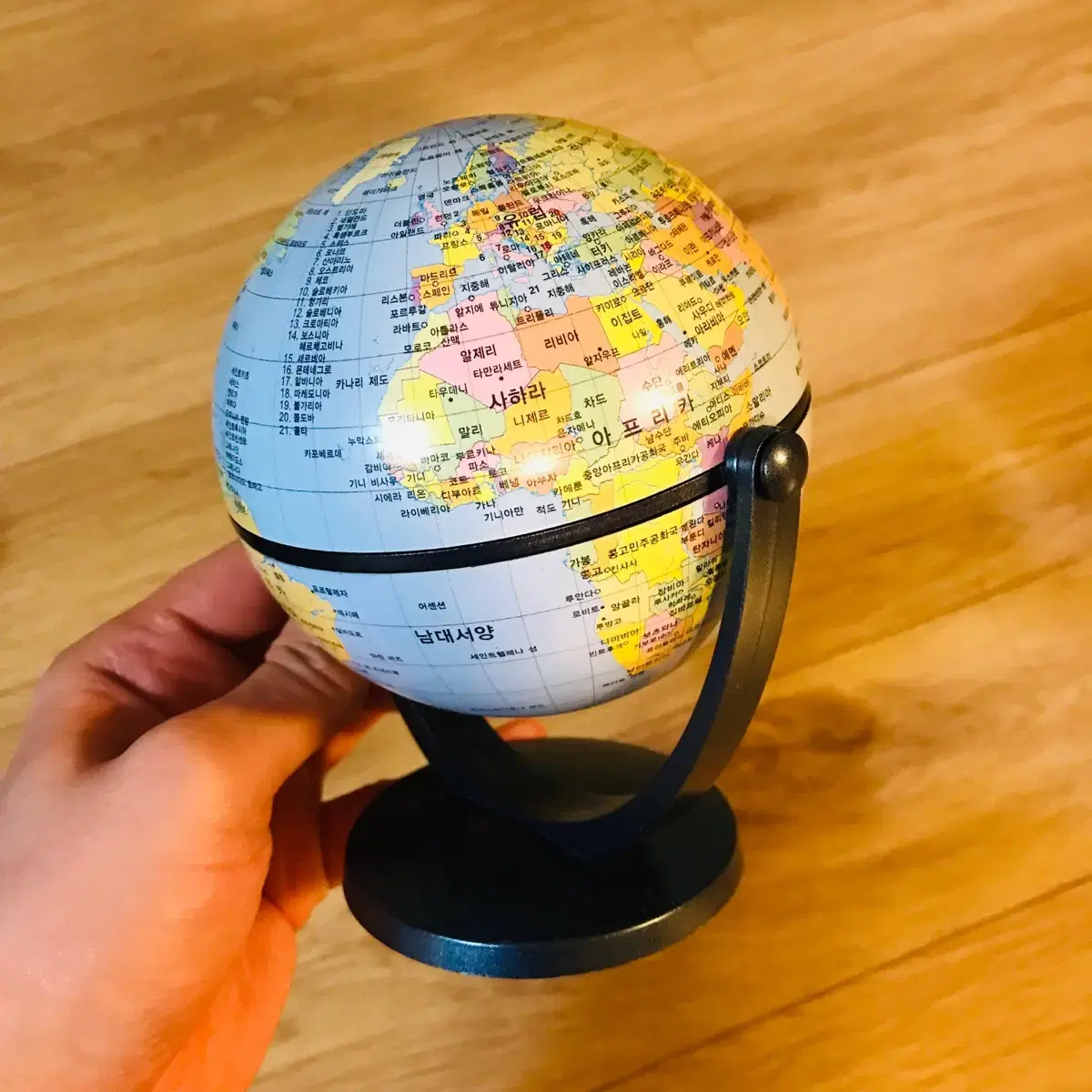 Artbox Mini globe