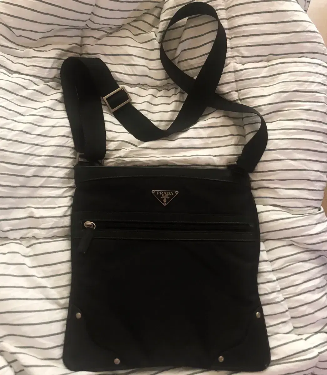 Prada Crossbody Bag (Replica)